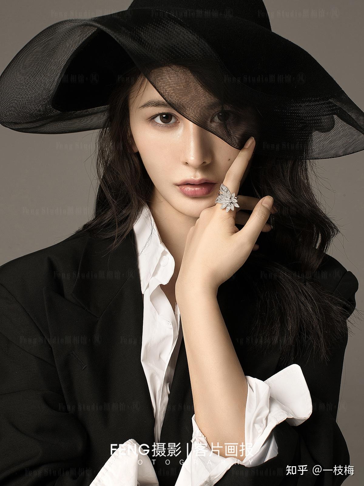 时尚帅气的中性风西装写真北京写真