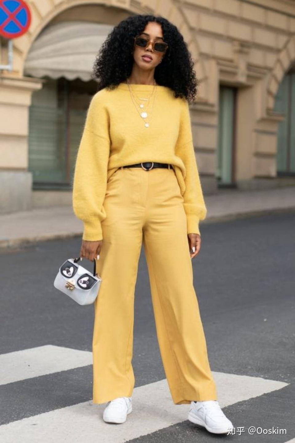 用2021代表色玩出穿搭新高度!