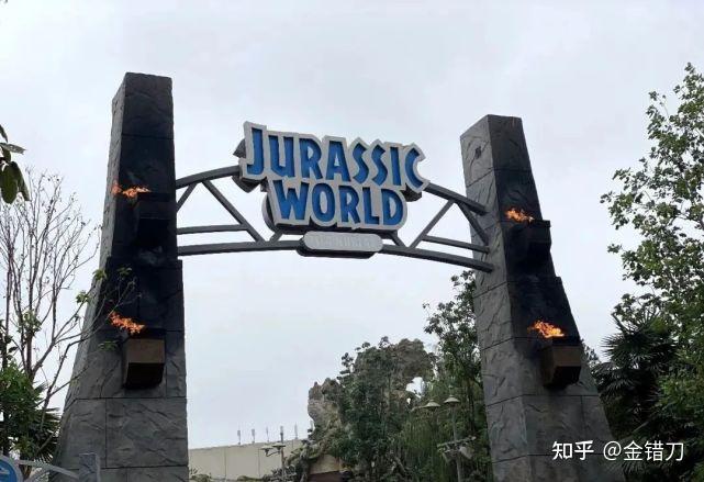 景区,都是游客必打卡的去处,为什么偏要开办一个国外的电影主题乐园?