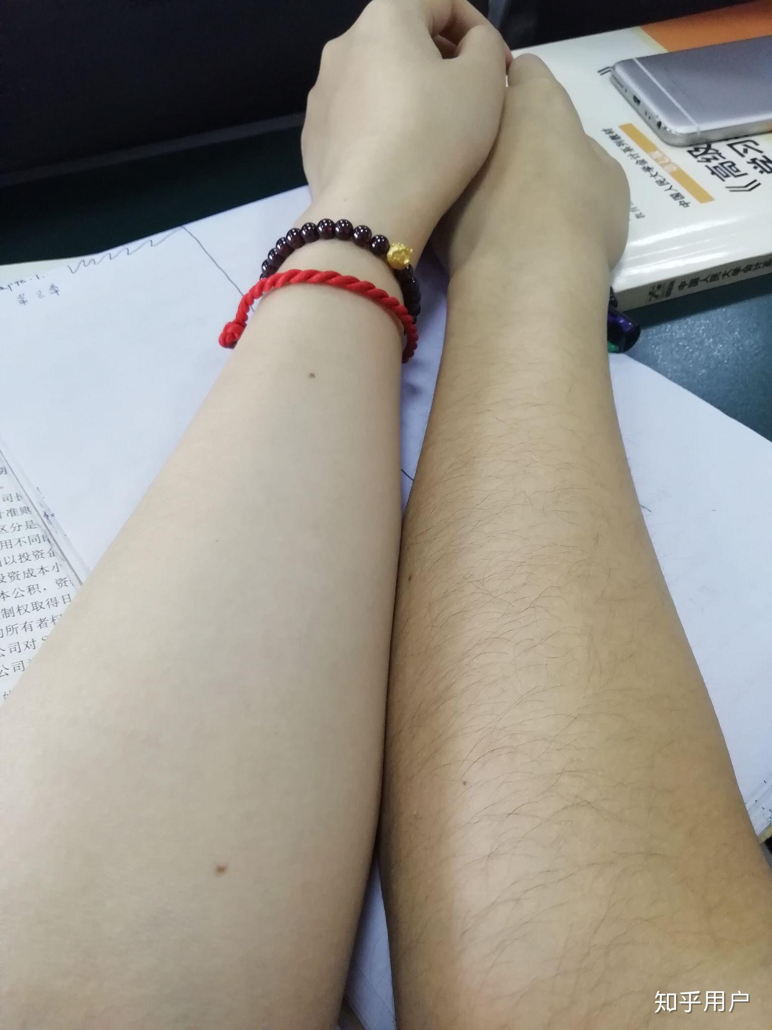 女生长浓密手毛是一种什么样的体验