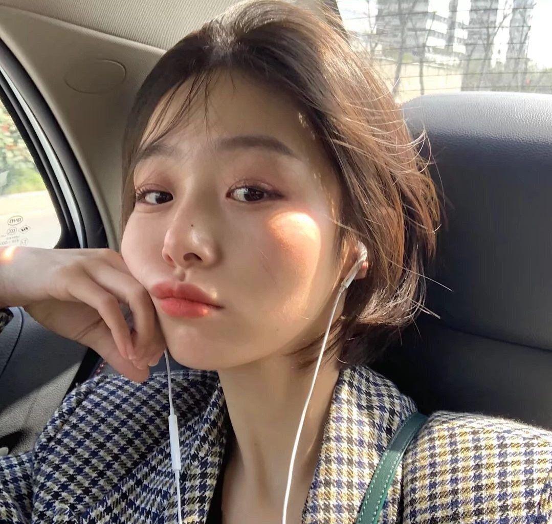 你有哪些很有味道很有感觉的女生头像