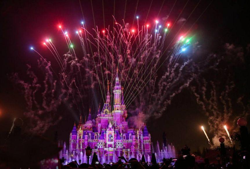 上海迪士尼跨年攻略:和奇妙一起叩响2021!两场特别版烟花!