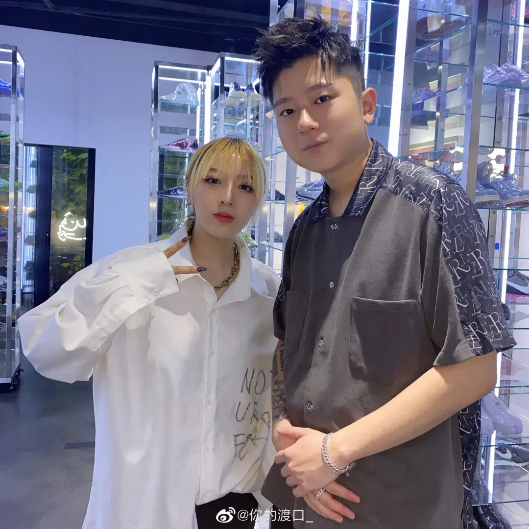 口子姐成功进军说唱圈！网友却都想让她“泳装带货”？ - 知乎