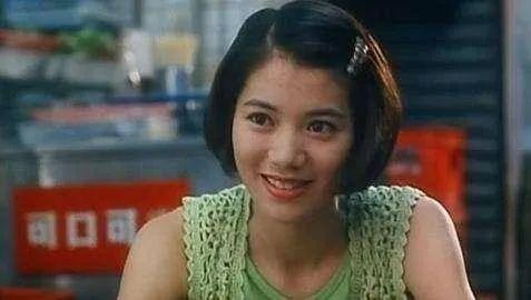 1993年,袁咏仪又主演了尔冬升的电影《新不了情》,再次斩获第十三届