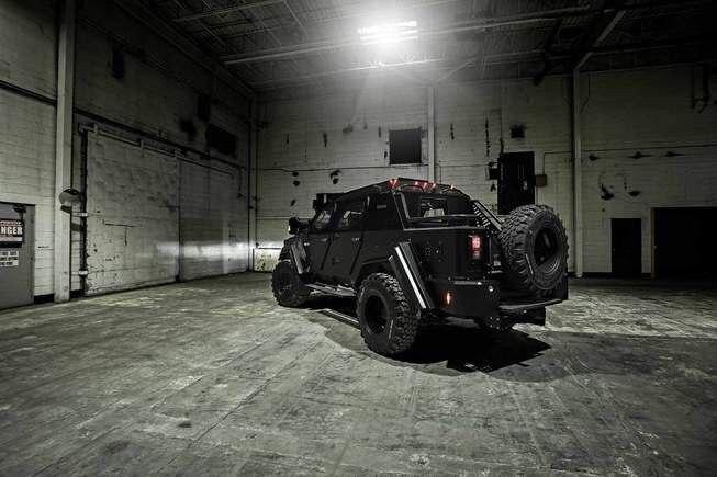 廓尔喀巨石强森座驾公路坦克不用担心续航能力不足