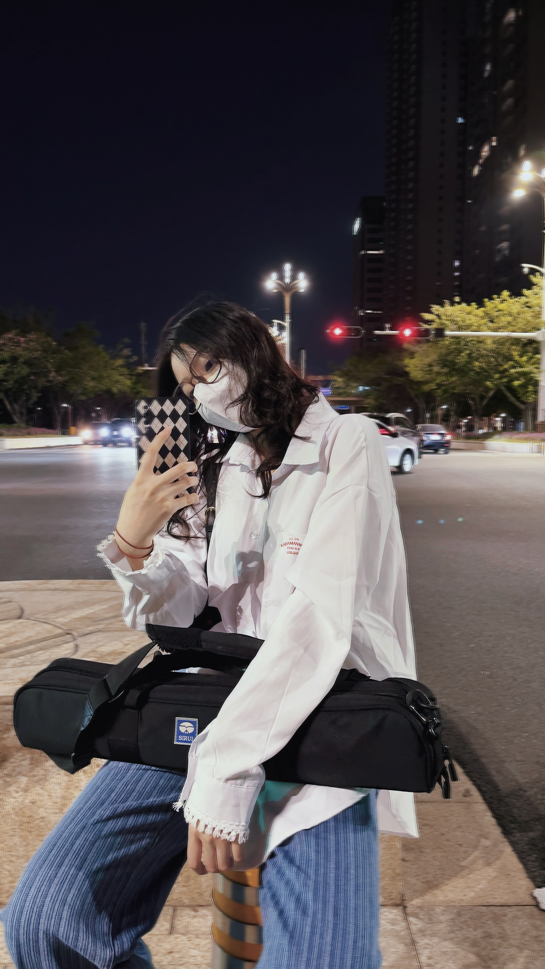 在校女大学生如何才能穿得合适漂亮乃至有气质呢