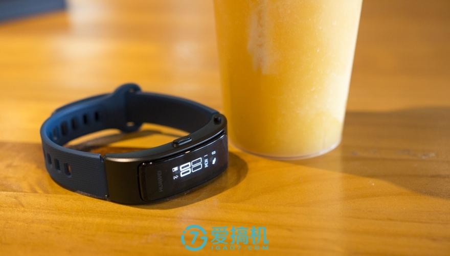 青春的颜色 华为手环b3青春版图赏