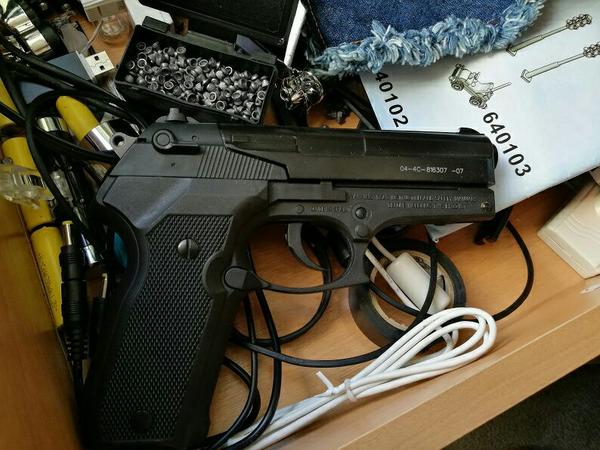 如何看待「天津一女子摆射击摊被判非法持有枪支罪