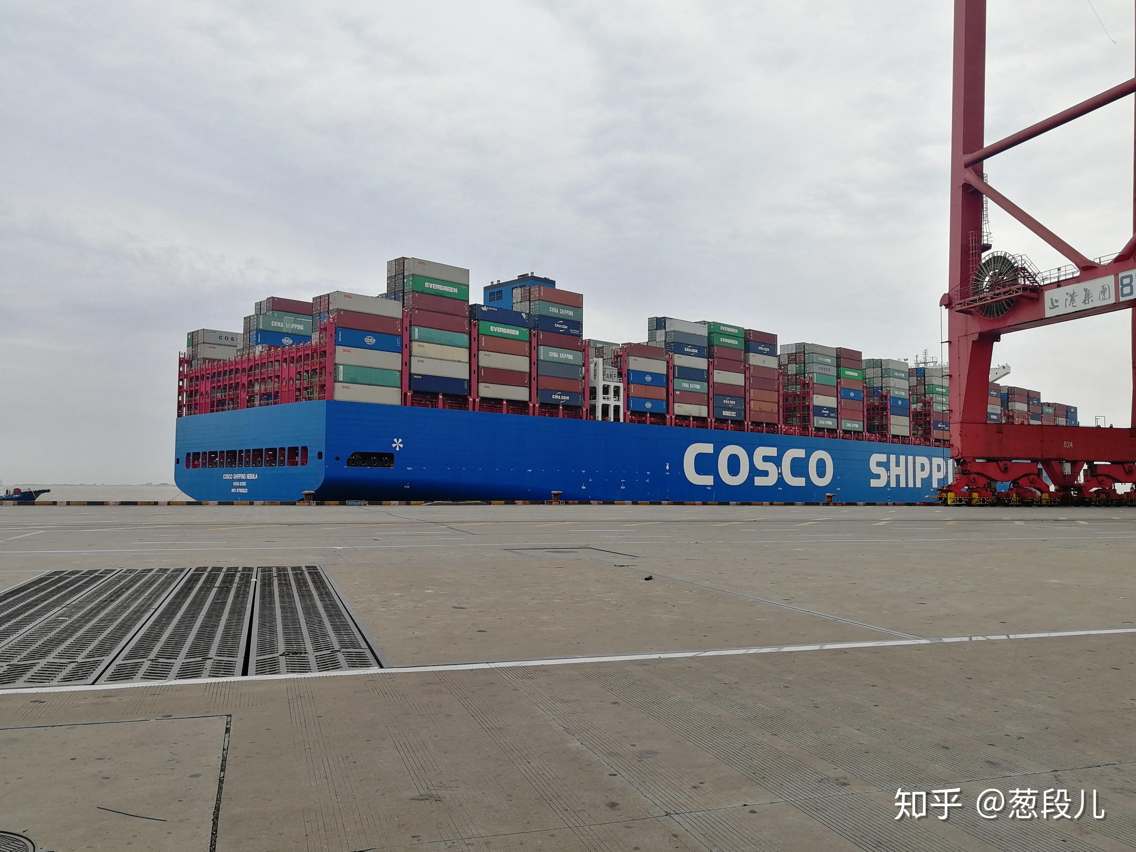 世界上最大的船多少吨载重 v2-a5b3cf4ec49ef9740717b33bd0b90359_r.jpg