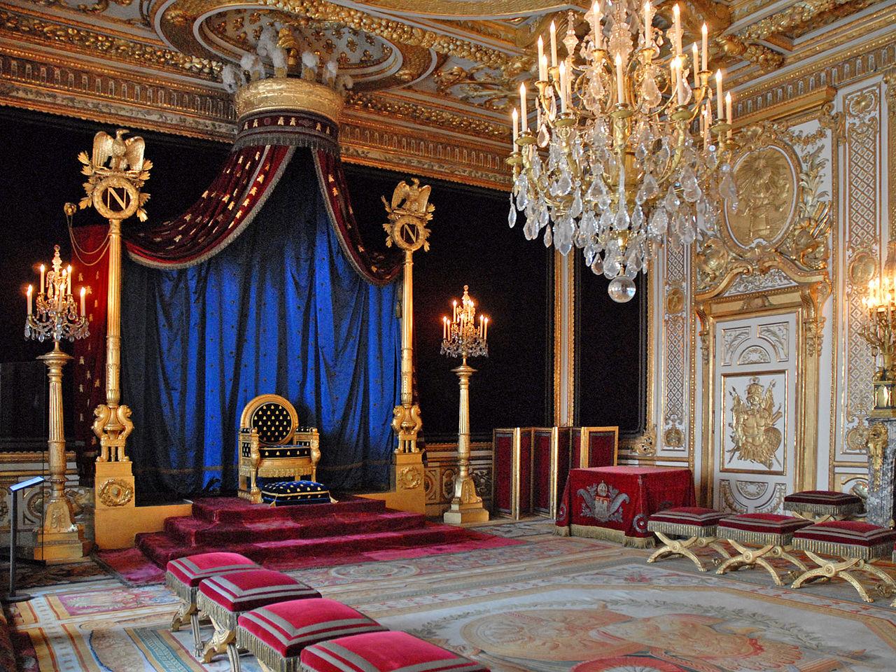欧洲宫殿的王座厅(throne room)
