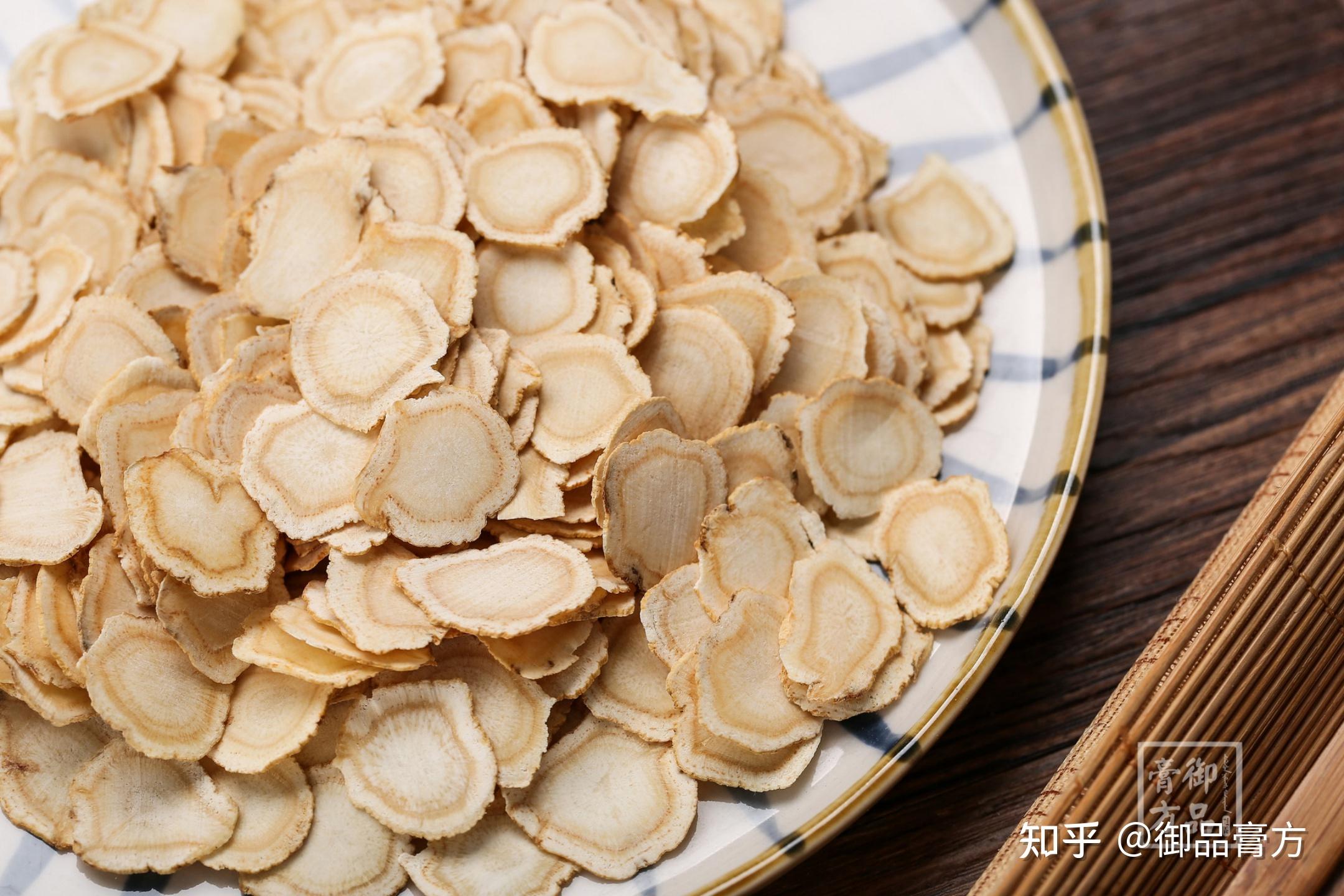 西洋参就属于我国栽培的道地中药材,根为肉质,其形状有椭圆形和纺锤形