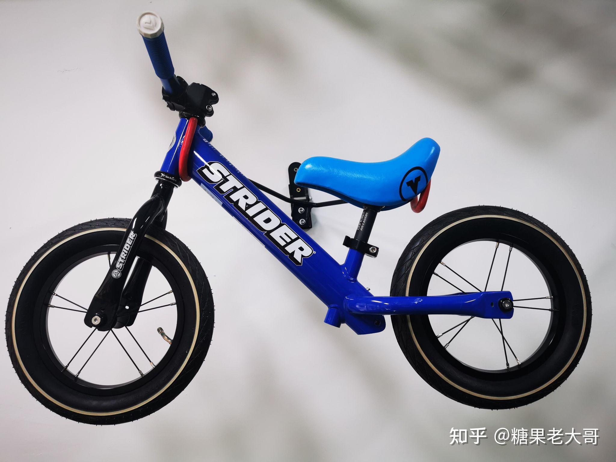 但其实,strider平衡车,虽然形状都一样,其实是分很多款式的,有sport款