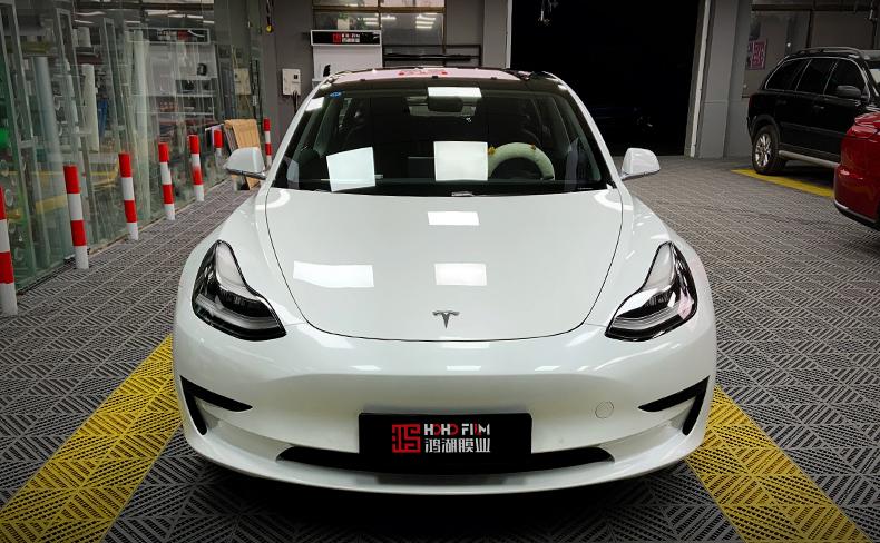 hoho鸿湖汽车膜改色,特斯拉model3「水晶高亮卡其米兰」