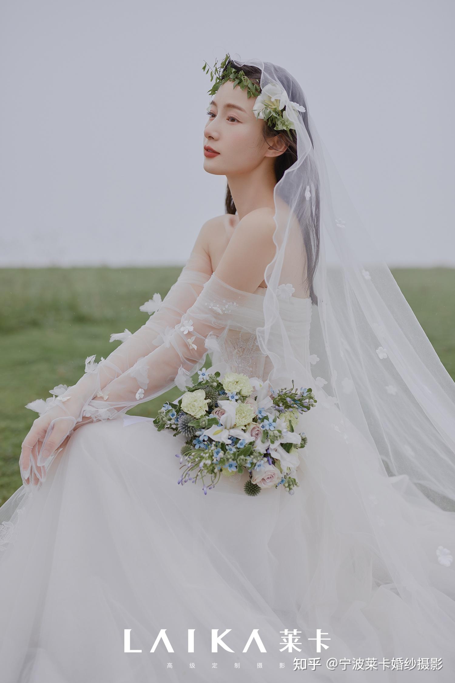 简单不失大方唯美不失浪漫的森系婚纱照