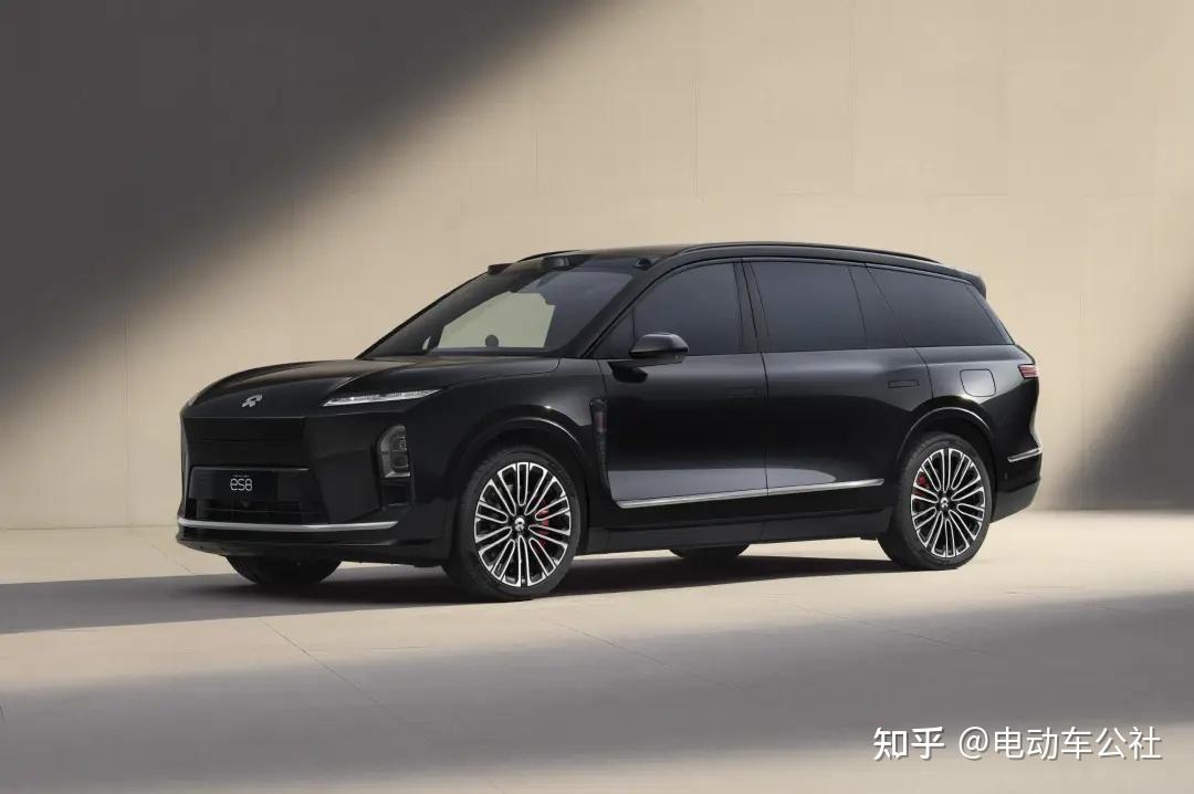 极速496km/h!销量吊打迈巴赫!刷新24小时耐力赛纪录!2025年重磅新车都有谁?
