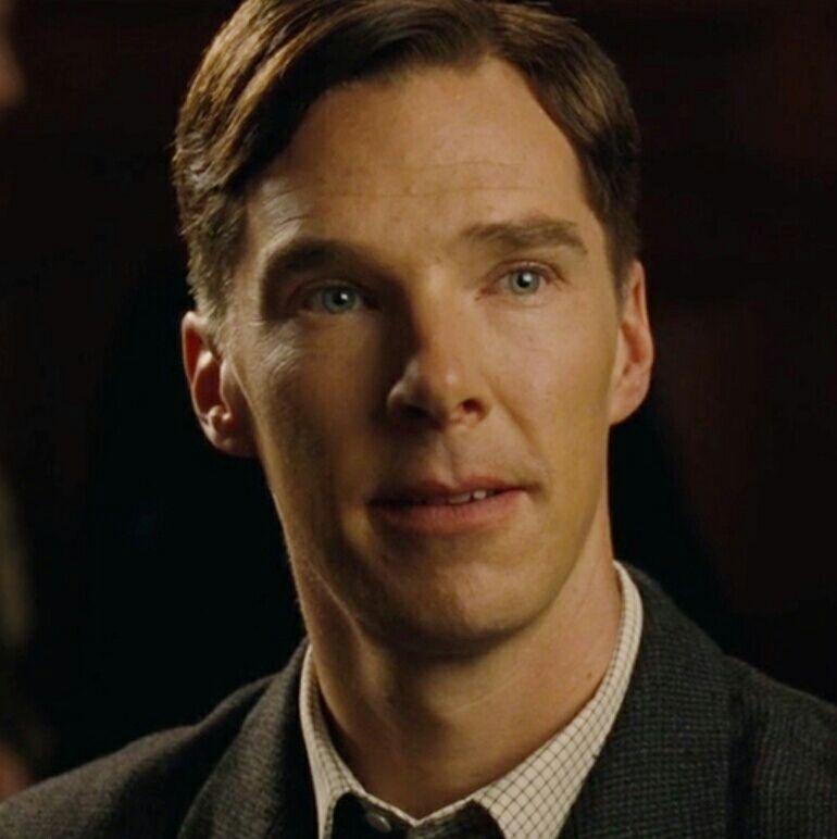 《模仿游戏》图灵