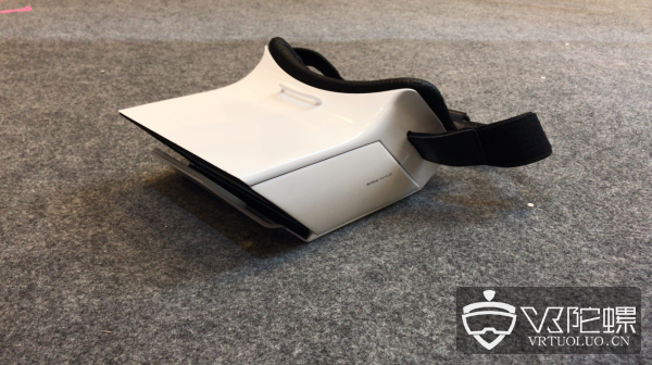 ces2018网易严选推ar眼镜盒子售价低于200元