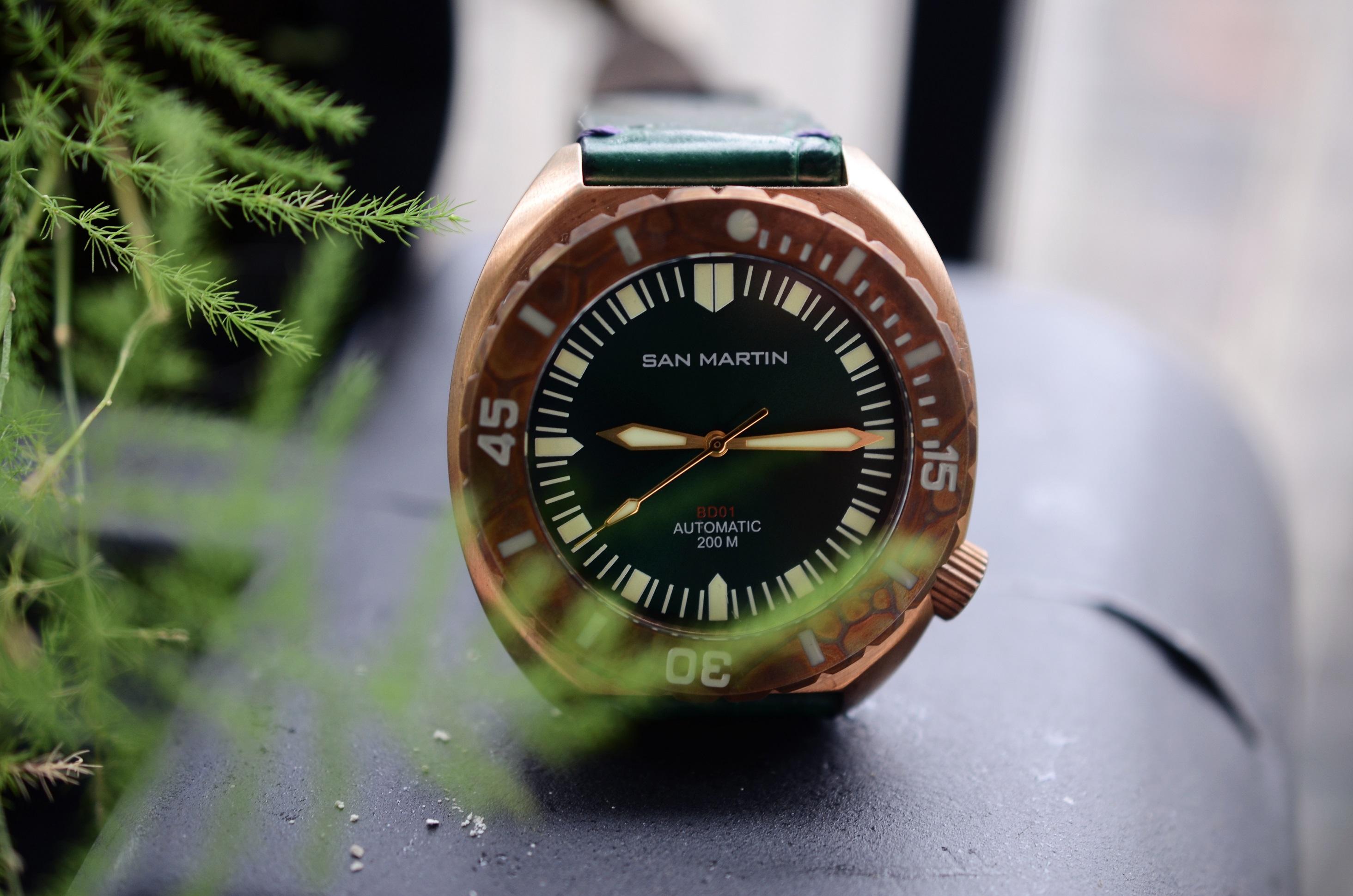 圣马丁青铜潜水表