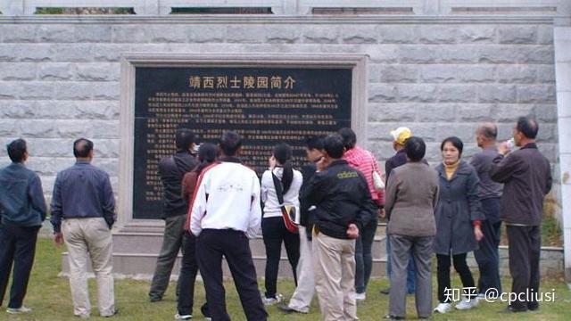 知识贫乏还大言不惭,就像平时我们所说的山间竹笋——嘴尖皮厚腹中空