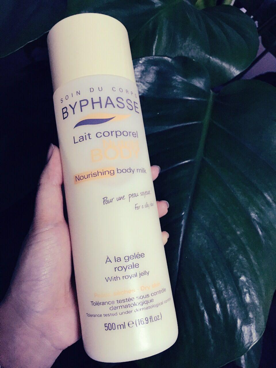 蓓昂斯身体乳可以抹脸(妮维雅身体乳可以涂脸上吗)