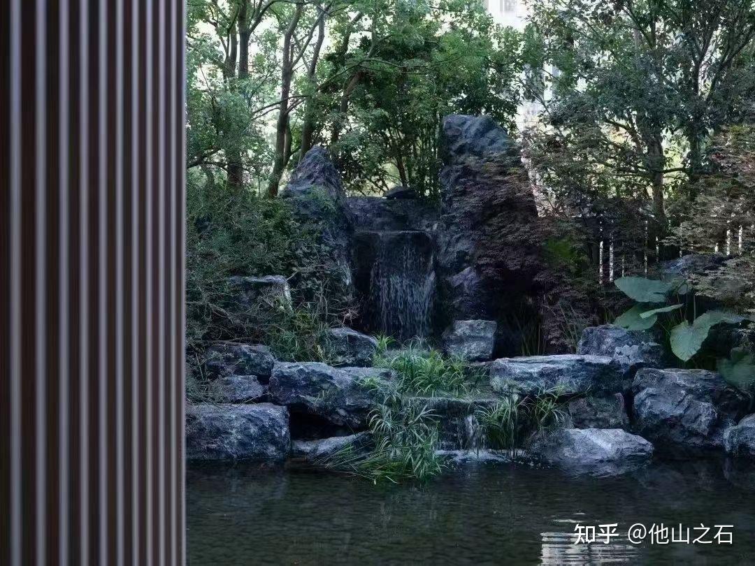 黑山石瀑布造景手法