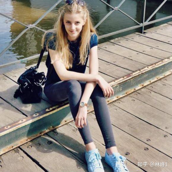 中国女人为男人美丽法国女人为自己美丽