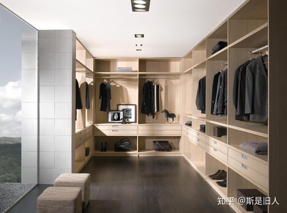 客厅怎么装修衣帽间客厅衣帽间一般多少平