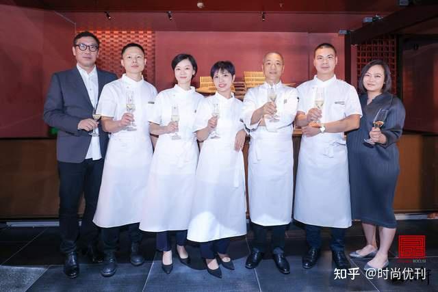 晶采轩幕后元老级厨师团队庆典当晚,众位来宾表达了对晶采轩积极投入