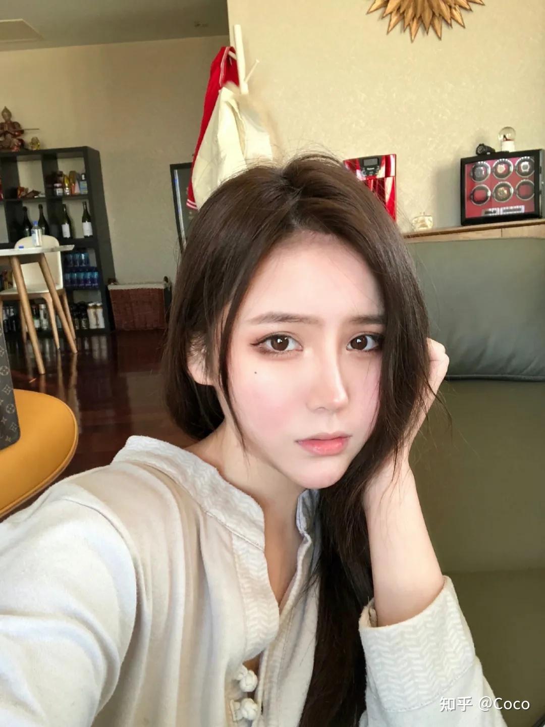 女团成员Nancy换衣「不雅照」公开售卖不过百元?网友:不如“晶骡子”红酒湿身 - 知乎