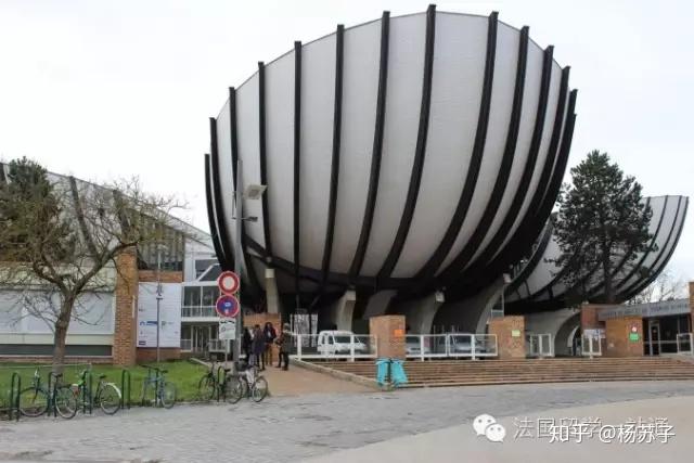 曾经的皇家学院兰斯大学