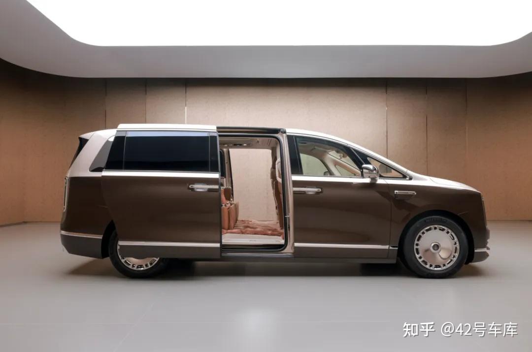 64.8 万起,尊界 MPV 想要捅破国产 MPV 天花板?