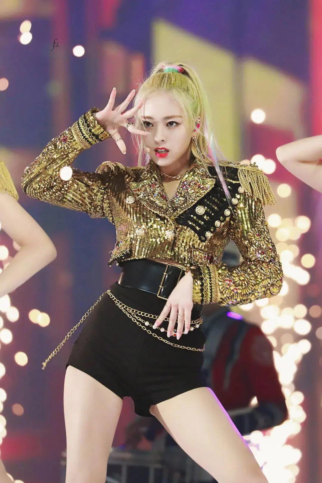 壁纸itzyyuna申有娜系列