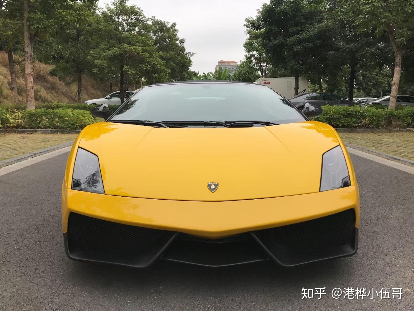 10改13兰博基尼lp570 4 Spyder 敞篷v10 5 2p赛道版 软顶敞篷 碳纤轻量化车身 全车碳纤底盘升降 陶瓷刹车 知乎