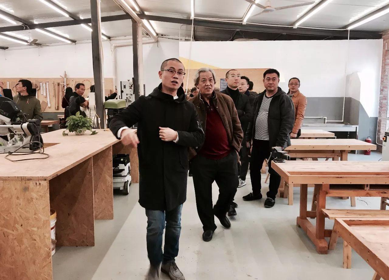 大会第二天下午,参会人员来到理木工坊参观,这应该是大家最后一次