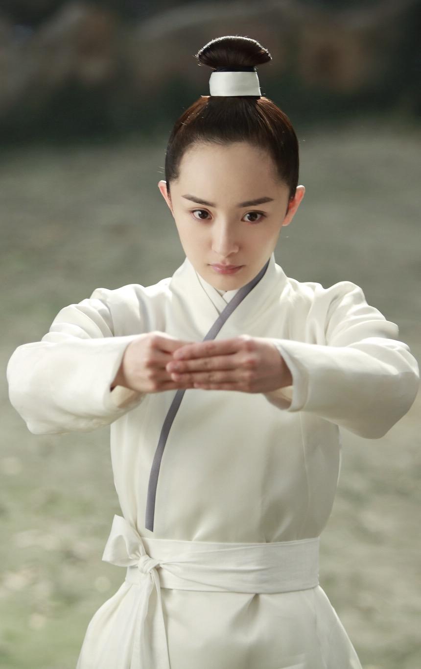 前提是杨幂白浅领先,你们认为刘亦菲可以超越