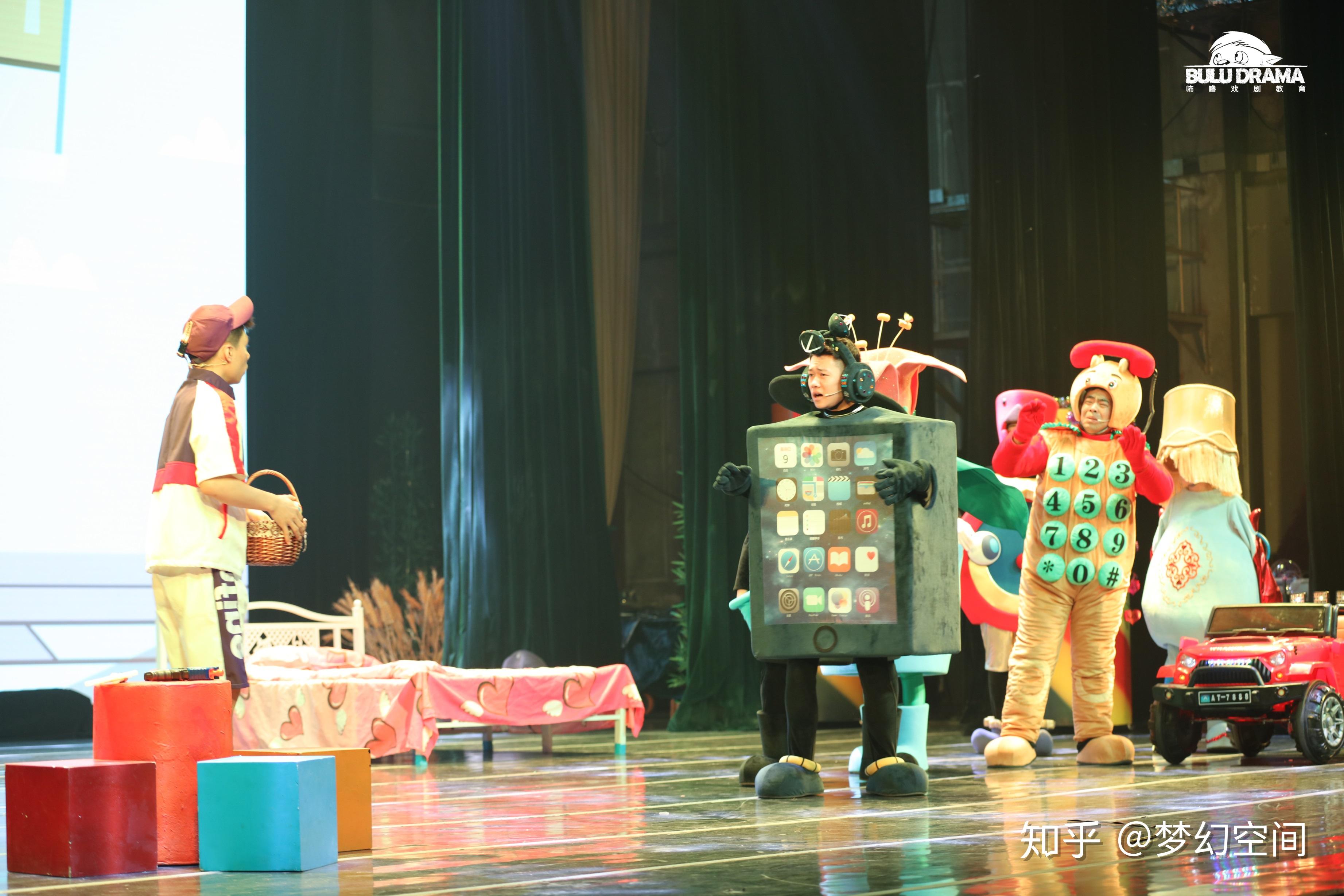 为什么国外这么重视戏剧教育连乔治小王子也在学