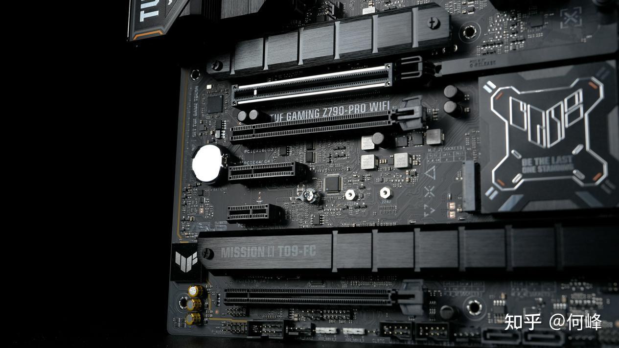 对比预算2500同价位之间的对决技嘉z790小雕xwifi7vs华硕tufz790pro