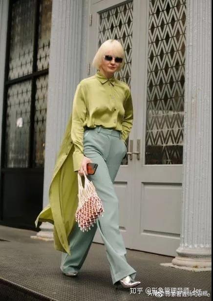 解读春季色彩的秘密-黄绿色服装色彩搭配技巧