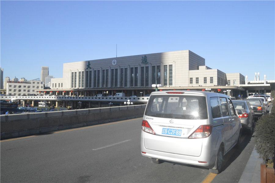 该铁路曾有多趟列车途径,但最后一趟途径辽阳到本溪全线的列车于三年