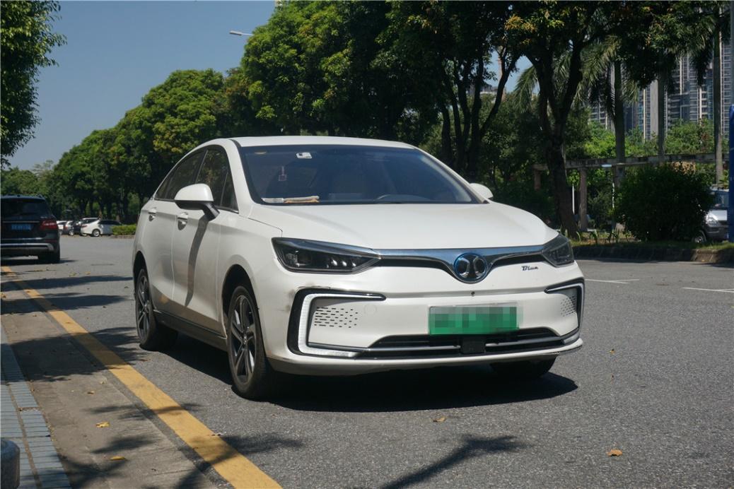 北汽eu5r500试驾网约车小王子自用行不行