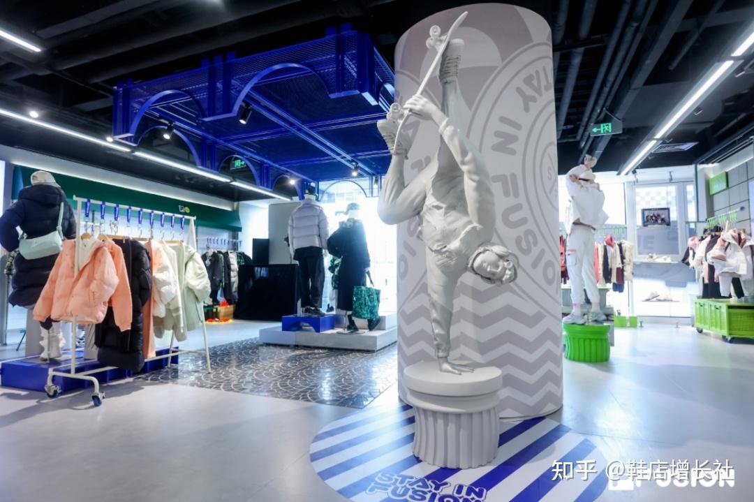 足力健海外首店开业亚运会让361销量暴增惠普入局跑鞋crocs推出洞洞