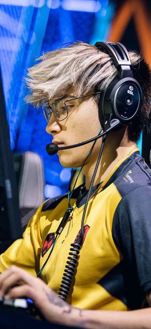 总监twistzz,总监twistzz壁纸 怎么理出csgo中总监twistzz的发型