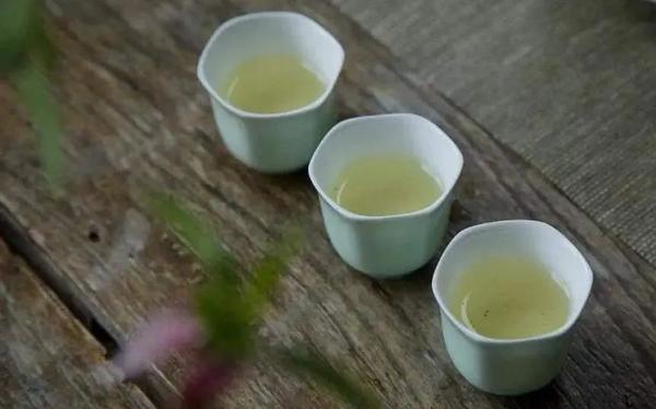 黄茶 | 黄小茶 霍山黄芽 -- 唐时以兵三千兵保护的茶 - 知乎