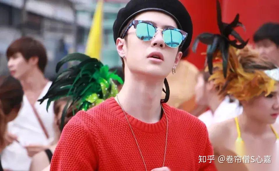 关于王一博,肖战整容! - 知乎