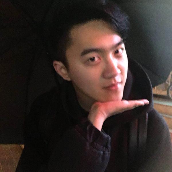 有哪些是同一个人而颜值相差甚远的照片?