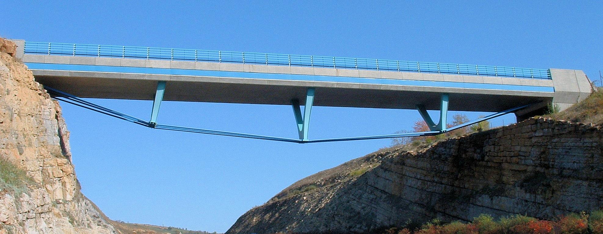 上承式桁架桥图片