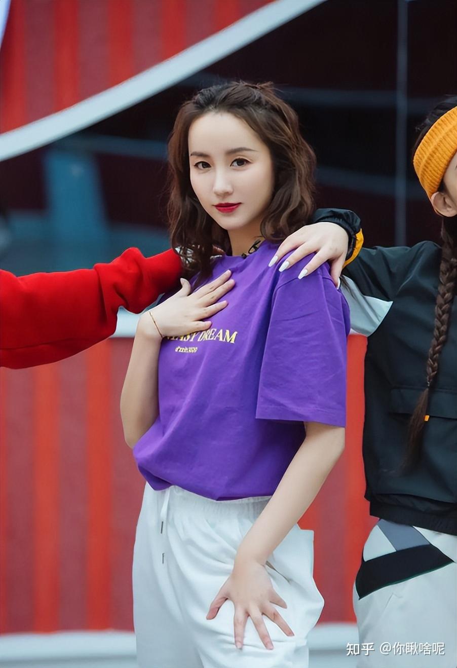 吕一:一顿火锅与丈夫结缘,和婆婆情同姐妹,日子红红火火有滋味 - 知乎