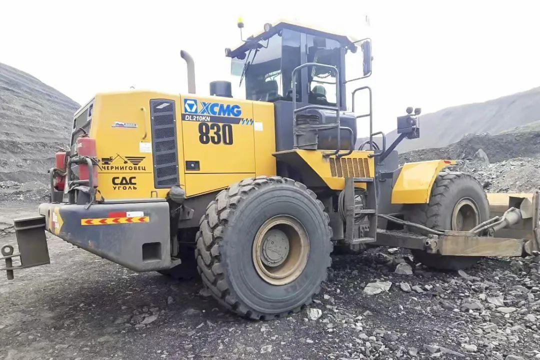 徐工dl210kn轮式推土机是基于中国第三代装载机经典机型徐工zl50gn,在