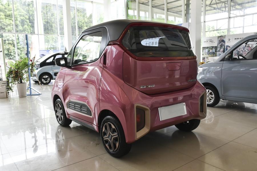 既能遮风挡雨又能好开好停5万多的e200堪称出行利器