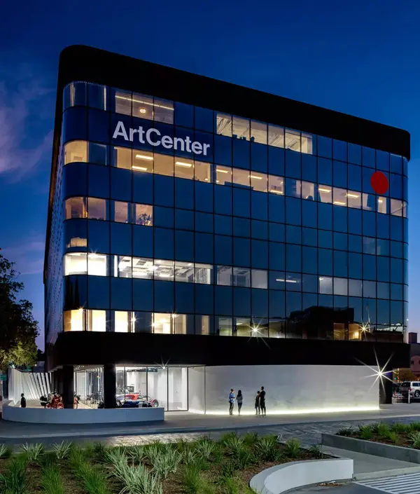 艺术中心设计学院只开设7个研究生项目的美国著名设计院校